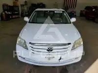 2005 Toyota AVALON фото