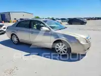 2005 Toyota AVALON фото