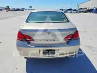 2005 Toyota AVALON фото