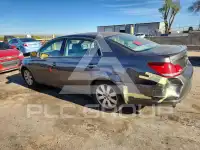 2005 Toyota AVALON photo