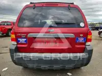 2005 Ford ESCAPE photo