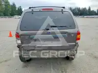 2005 Ford ESCAPE photo