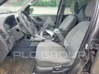 2005 Ford ESCAPE photo