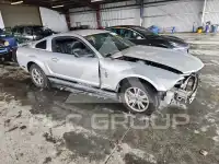 2005 Ford MUSTANG фото