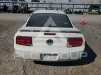2005 Ford MUSTANG фото