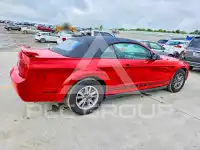 2005 Ford MUSTANG фото
