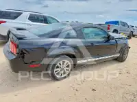 2005 Ford MUSTANG photo