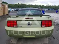 2005 Ford MUSTANG фото
