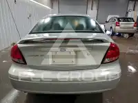 2005 Ford TAURUS photo