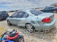2005 Ford TAURUS photo