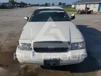 2005 Ford CROWN фото