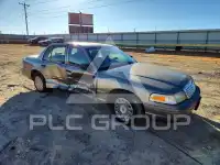 2005 Ford CROWN фото