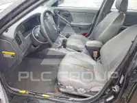 2005 Hyundai Elantra photo