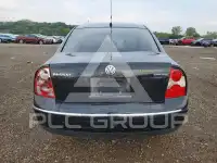 2005 Volkswagen Passat photo