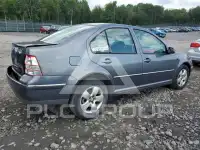2005 Volkswagen Jetta photo