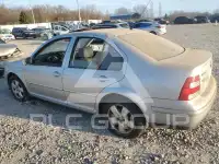 2005 Volkswagen Jetta photo