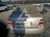 2005 Volkswagen Jetta photo