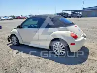 2005 Volkswagen BEETLE photo