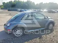 2005 Volkswagen BEETLE photo