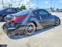 2006 Nissan 350Z фото