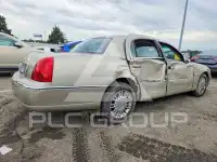 2006 Lincoln Town фото