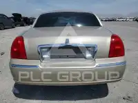 2006 Lincoln Town фото