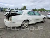 2006 Lincoln Town фото