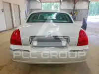 2006 Lincoln Town photo