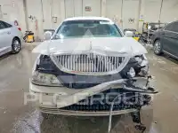 2006 Lincoln Town фото