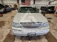 2006 Lincoln Town фото