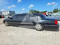 2006 Lincoln Town фото