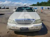 2006 Lincoln Town фото
