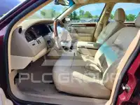 2006 Lincoln Town фото