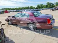 2006 Lincoln Town фото