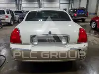 2006 Lincoln Town фото