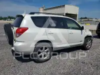 2006 Toyota RAV4 фото