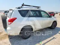 2006 Toyota RAV4 фото