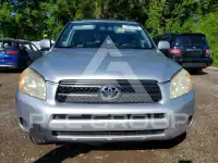 2006 Toyota RAV4 photo
