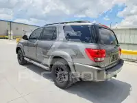 2006 Toyota SEQUOIA фото