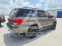 2006 Toyota SEQUOIA фото