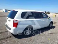 2006 KIA Sedona фото
