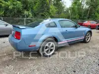 2006 Ford MUSTANG фото