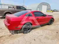 2006 Ford MUSTANG фото
