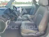2006 Volkswagen BEETLE photo