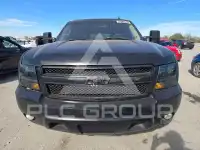 2007 Chevrolet Suburan photo