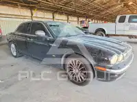 2007 Jaguar XJ photo