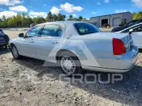 2007 Lincoln Town фото