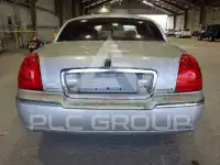 2007 Lincoln Town photo