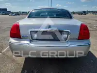 2007 Lincoln Town фото