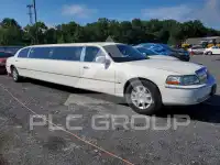 2007 Lincoln Town фото